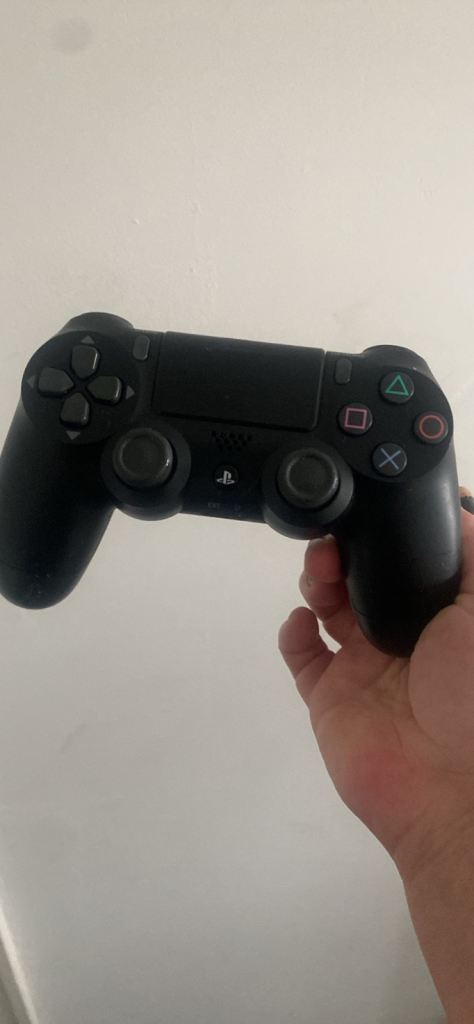 PS4 wireless controller 