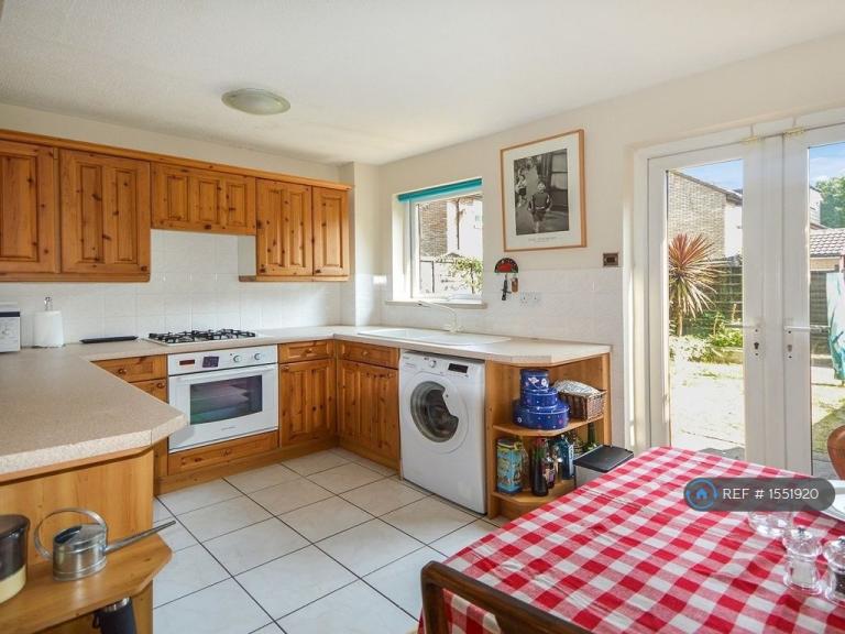 2 bedroom house in Strathnairn Street, London, SE1 (2 bed) (#1551920)