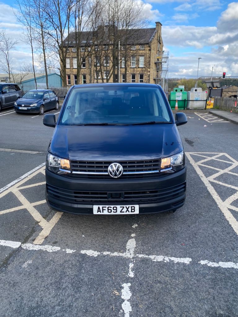 Vw transporter shuttle 8 seater