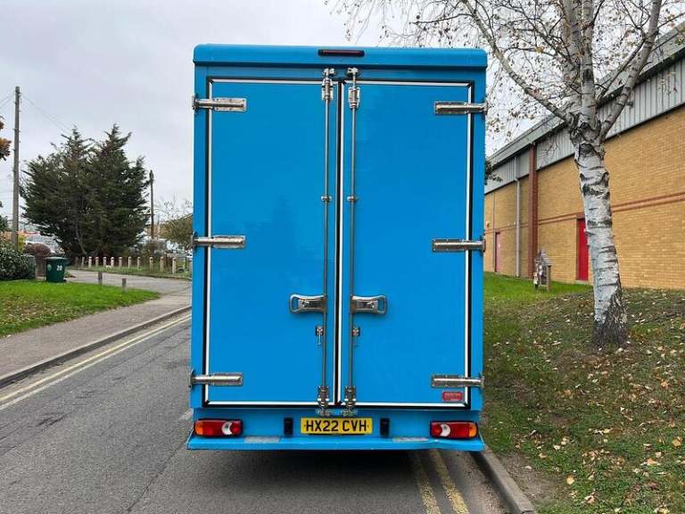 2022 Peugeot Boxer 2.2 BlueHDi 335 S Platform Cab L3 EU6 Luton DIESEL Manual