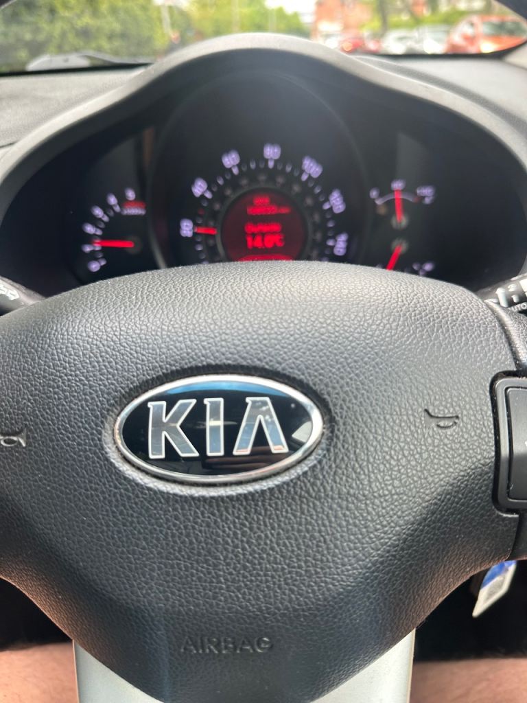 Kia, SPORTAGE, Estate, 2013, Manual, 1685 (cc), 5 doors