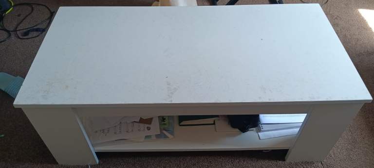 White Lift-Top Coffee Table – Functional with Wear
