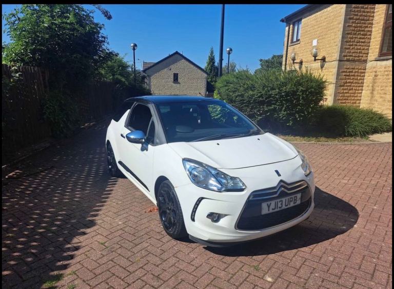 Citroen, DS3, Hatchback, 2013, Manual, 1560 (cc), 3 doors