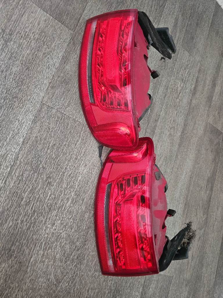 2010 audi a4 tail lights 