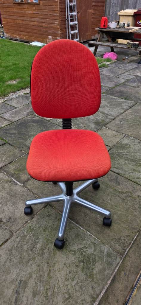 Red Fabric Office Chair with Silver Base – Height Adjustable