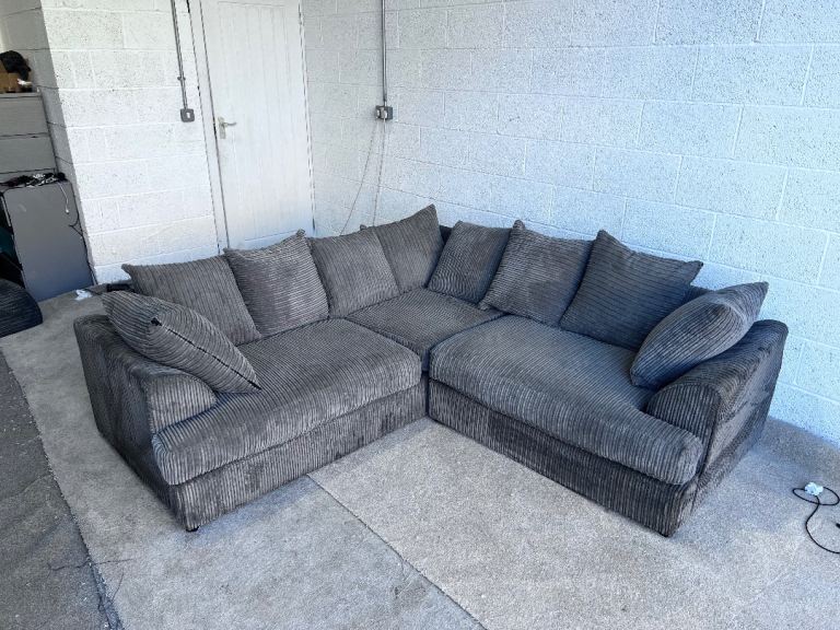 Corner sofa in good condition delivery available 