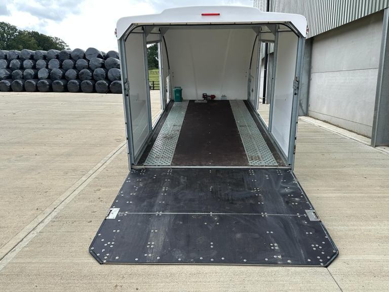 2021 Mitsubishi Fuso Canter Transporter & 2022 Woodford Enclosed Trailer 1 Owner