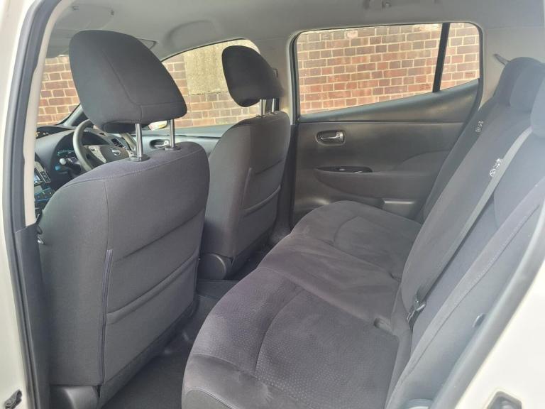 2016 Nissan Leaf 24kWh Acenta Hatchback 5dr Electric Auto (109 bhp) HATCHBACK Electric Automatic