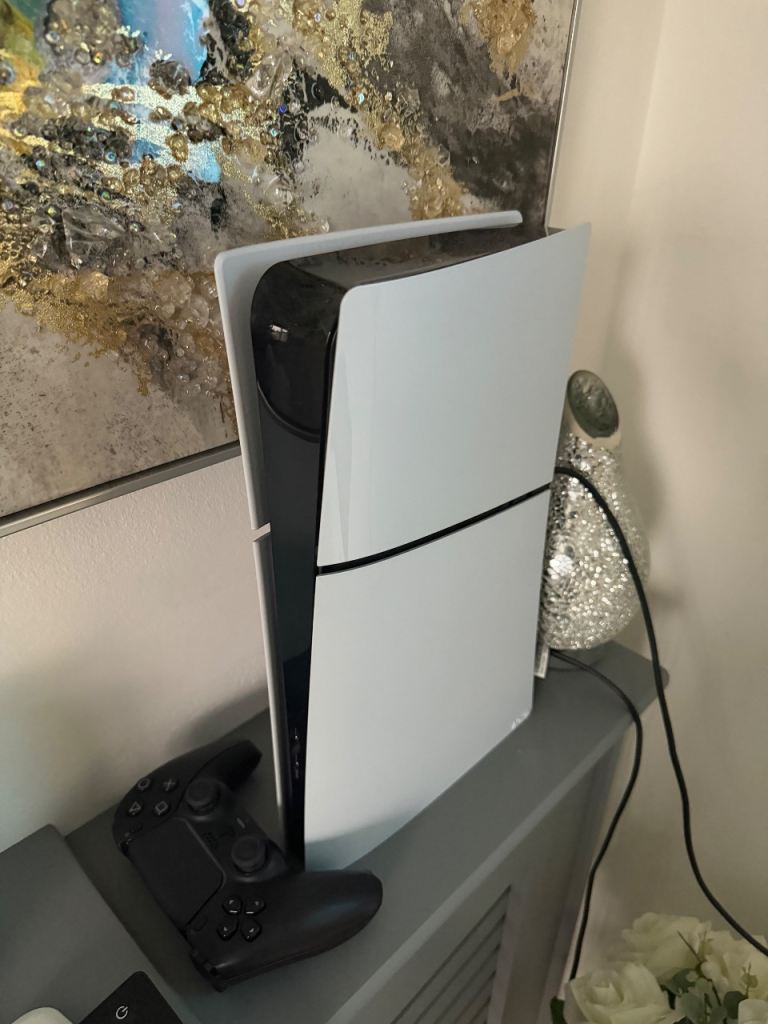 Ps5 digital with controller 