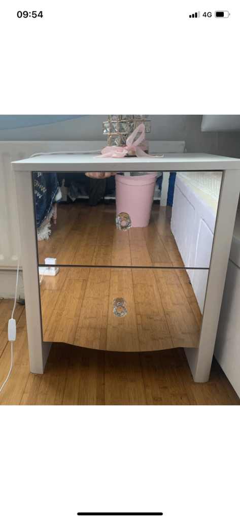 White Crystal Mirrored 3 Piece Bedroom Furniture Wardrobe Drawers Girls Bedroom