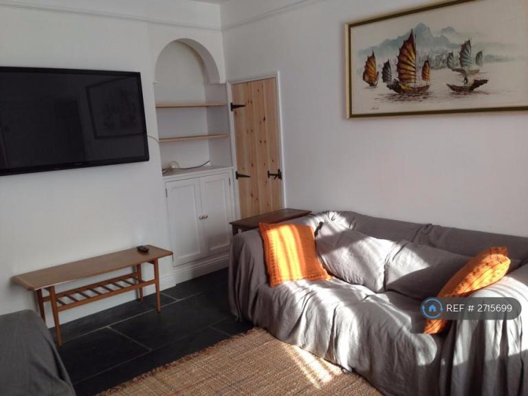 1 bedroom in Well Street, Torrington, EX38 (#2715699)