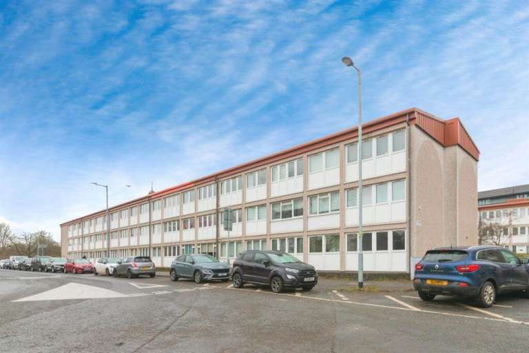 Newly Refurbished Luxury 1 Bedroom Flat in Shawlands for £950 pcm