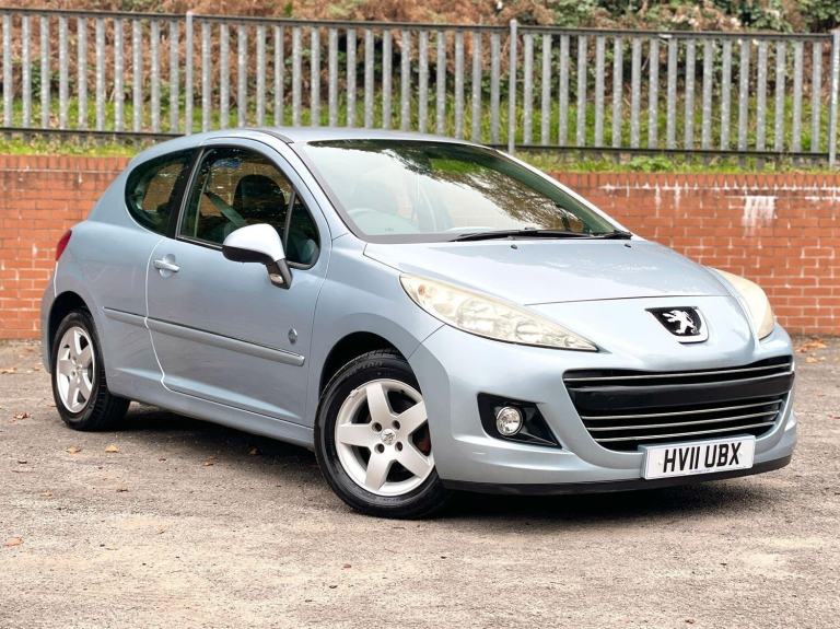 PEUGEOT 207 1.4 HDi Envy 2011