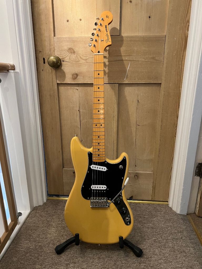 Fender Cyclone MIJ Electric Guitar