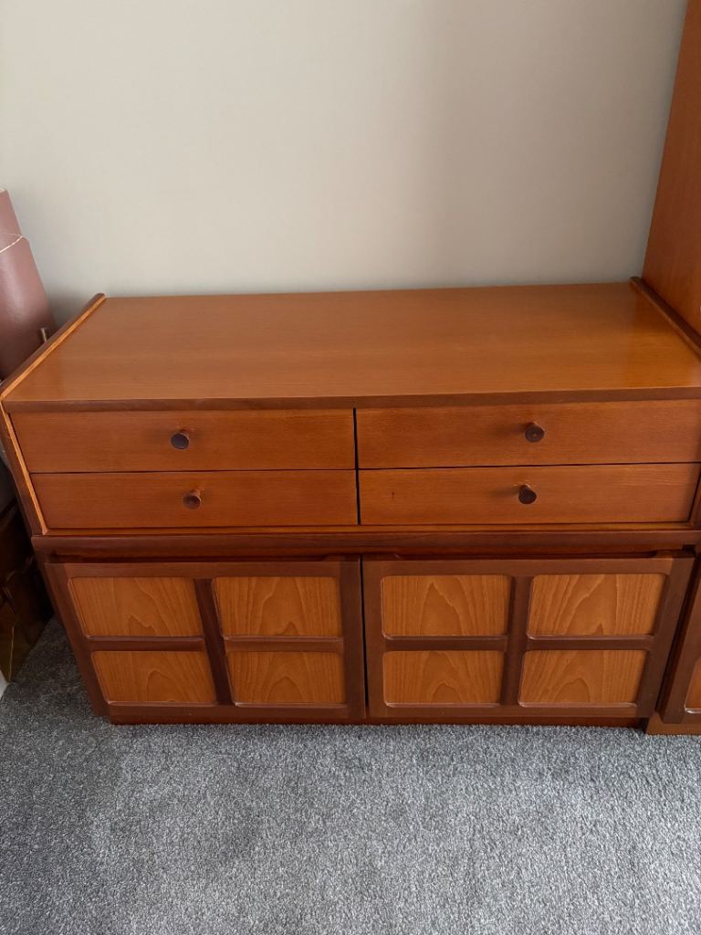 Lovely 4 drawer sideboard