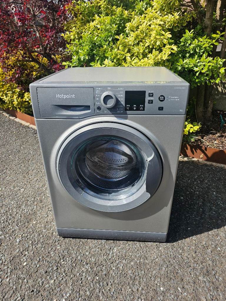 Grey Hotpoint 8Kg Washing Machine  1400 Spin