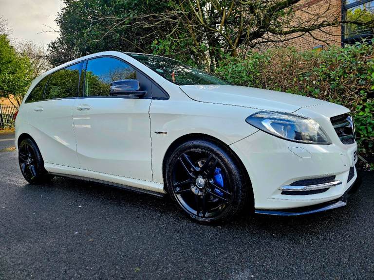MERCEDES B180 CDI SPORT 6 SPEED MANUAL LIKE SCENIC MPV A180 GOLF ASTRA PLUS 3008 