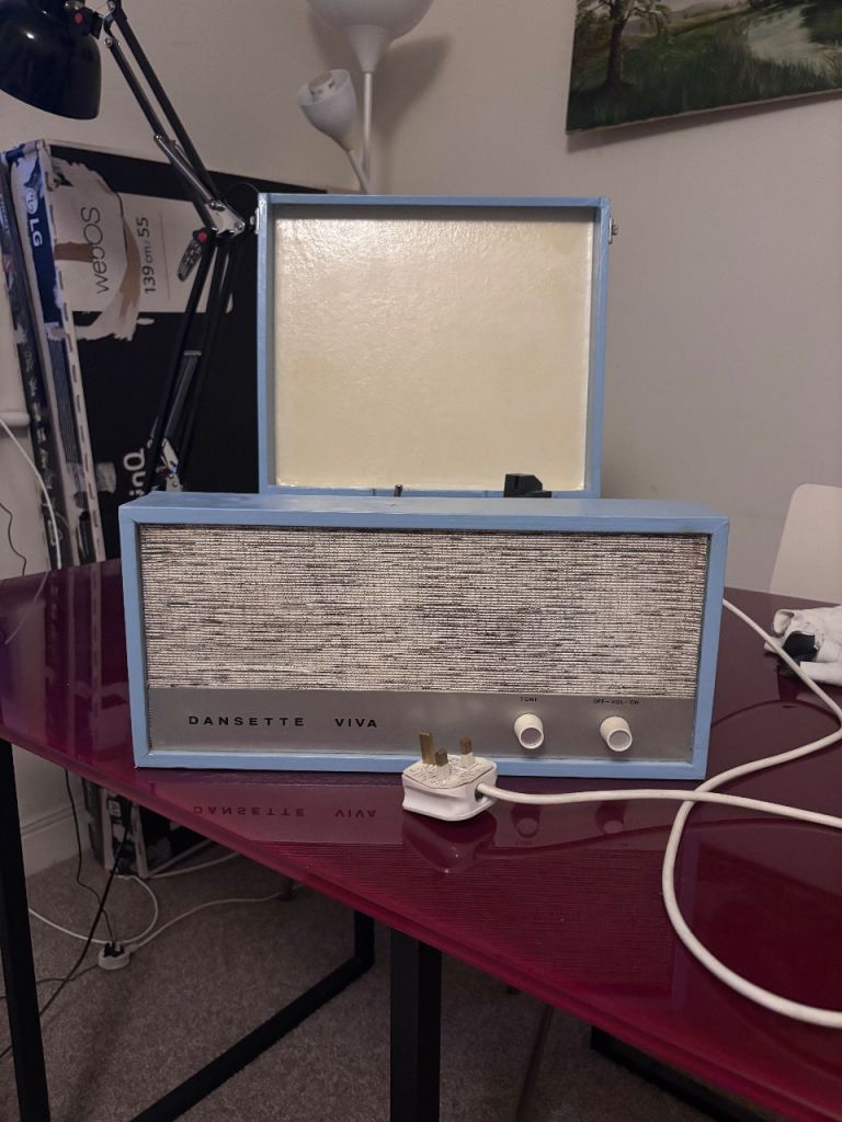 Dansette Viva 1960’s vintage retro portable suitcase record player