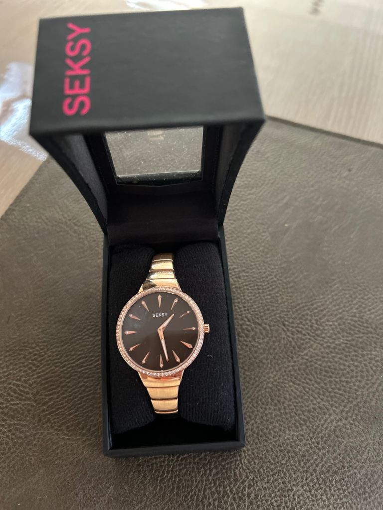 Seksy ladies watch