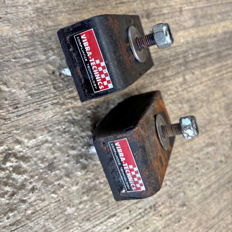 Mk4 Escort Vibratechnics gearbox mounts 