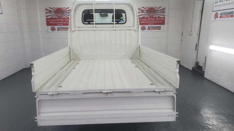 Mitsubishi minicab pickup 650cc 4wd fresh japanese import only 18k miles 07