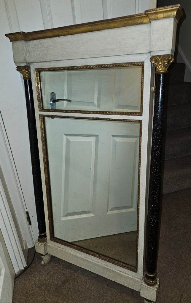 Neoclassical Style Gilded Mirror Italian Venetian Creme Painted 20th-century