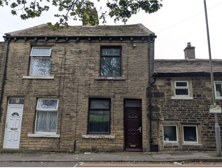 2 bedroom house to rent in Bradford 9, West Yorkshire 
