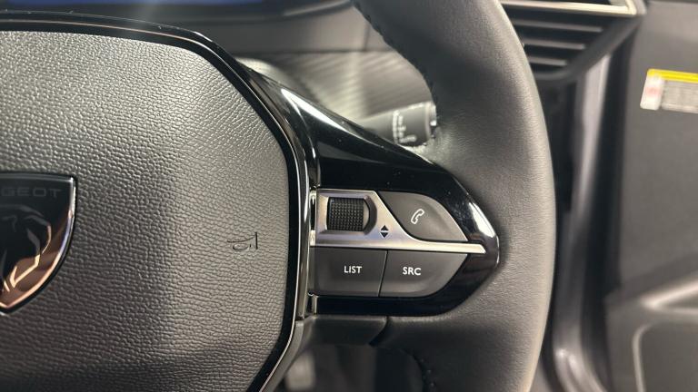 2025 Peugeot 2008 50kWh Allure SUV 5dr Electric Auto (7kW Charger) (136 ps) SUV Electric Automatic