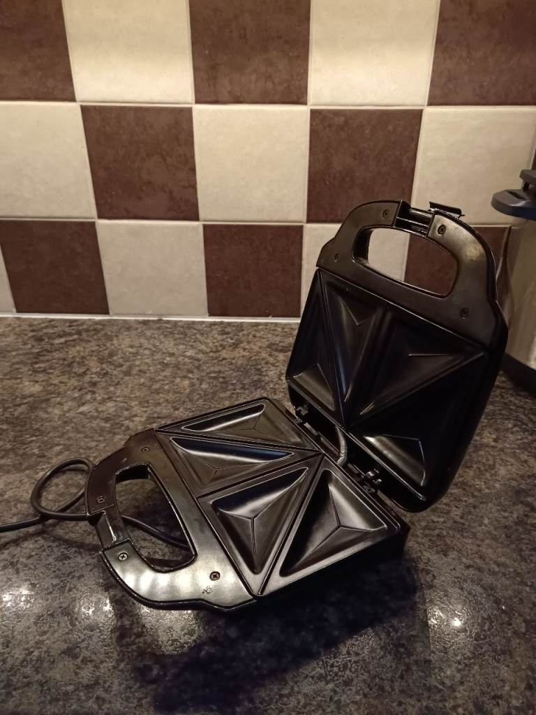 Sainsbury's sandwich toaster 