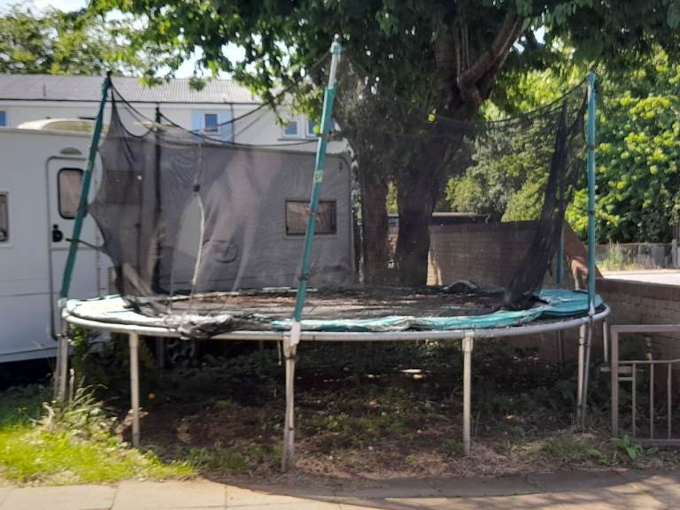 Trampoline 14ft