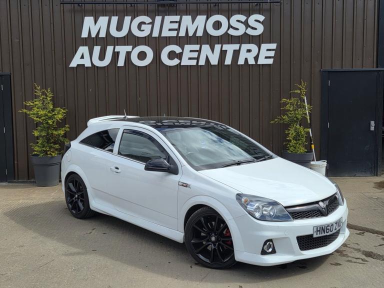 VAUXHALL ASTRA 2.0 i 16v VXR Arctic Edition 2011