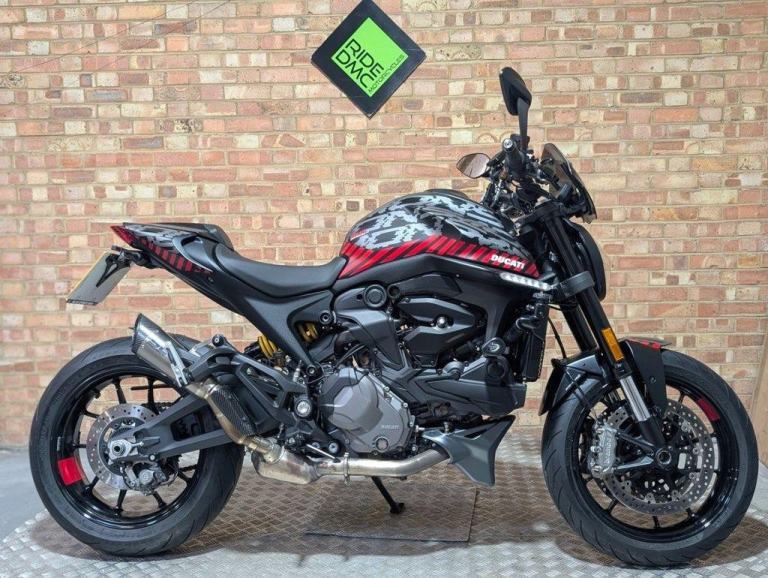 DUCATI MONSTER 937 + PLUS. 2645 MILES. LOVELY BIKE MANY GREAT EXTRAS.