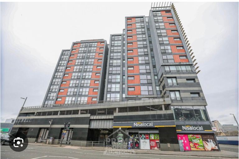 2 Bedroom flat with En suite 