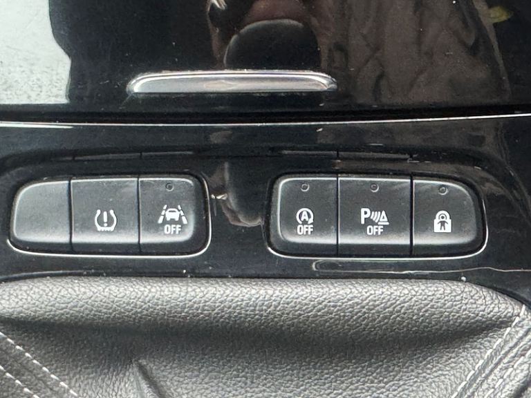 2019 Vauxhall Grandland X 12 Turbo Elite Nav 5dr HATCHBACK Petrol Manual