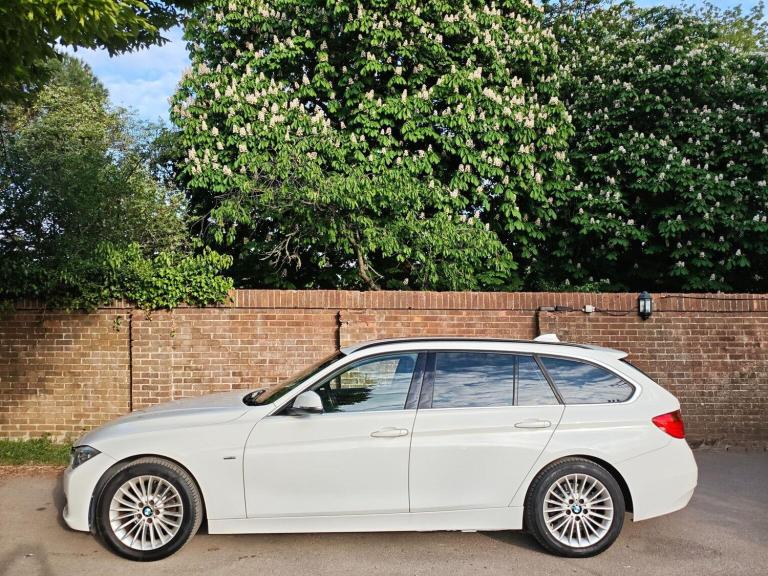 BMW 3 SERIES 2.0 320i Luxury Touring Auto Euro 6 (s/s) 5dr 2013