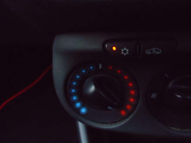 VAUXHALL CORSA 1.4 i ecoTEC Limited Edition Red Manual Petrol 2015