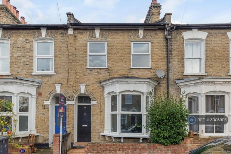 5 bedroom house in Wrigglesworth St, London, SE14 (5 bed) (#3008905)