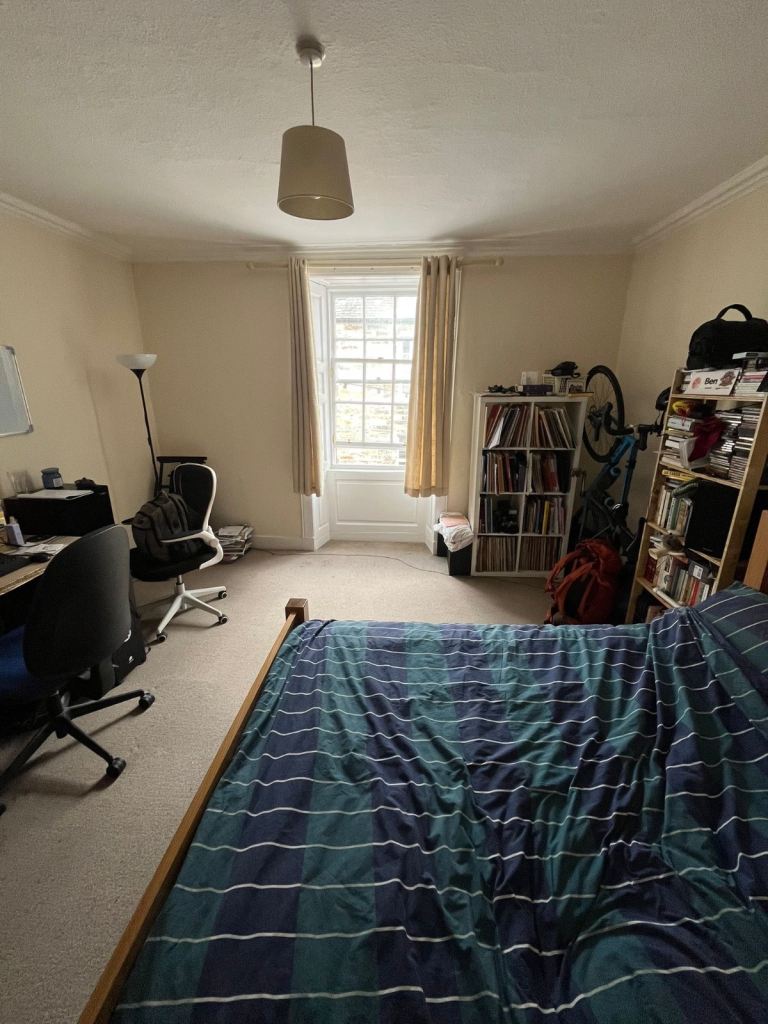 Room in Rose street 