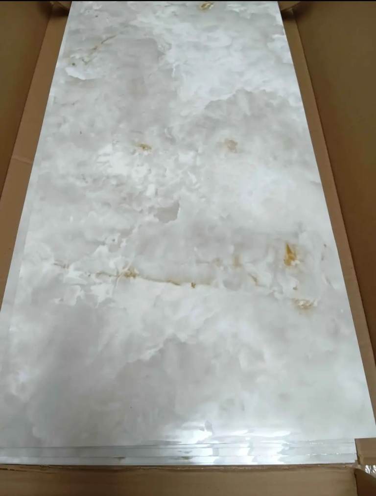 Self adhesive wall tiles 