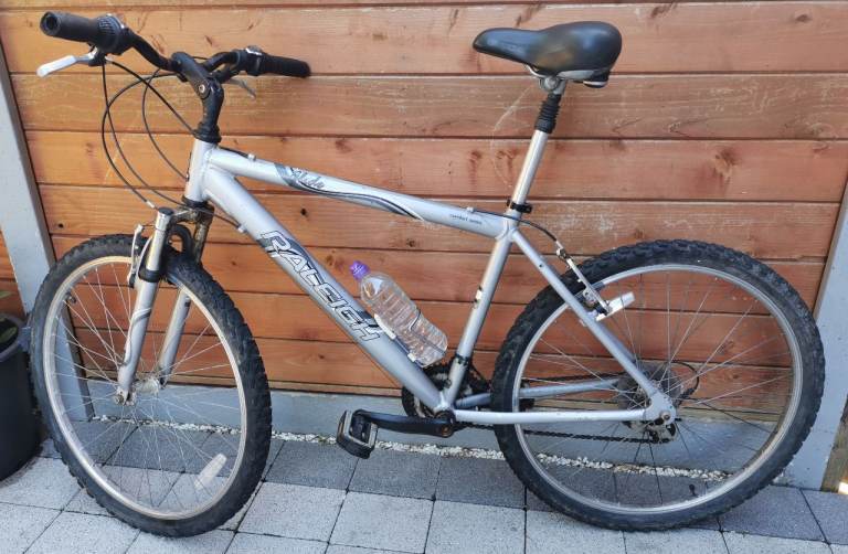 26" Wheels Raliegh Glide - Comfort Line Men / Boys Bike - 46 cm. (18") Frame Heigh