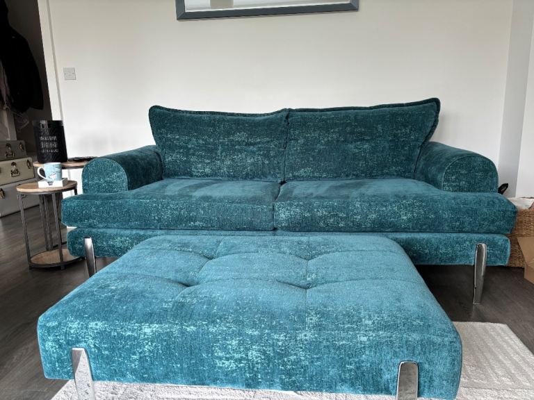 DFS Zion 3 Seater, Cuddle chair and Footstool