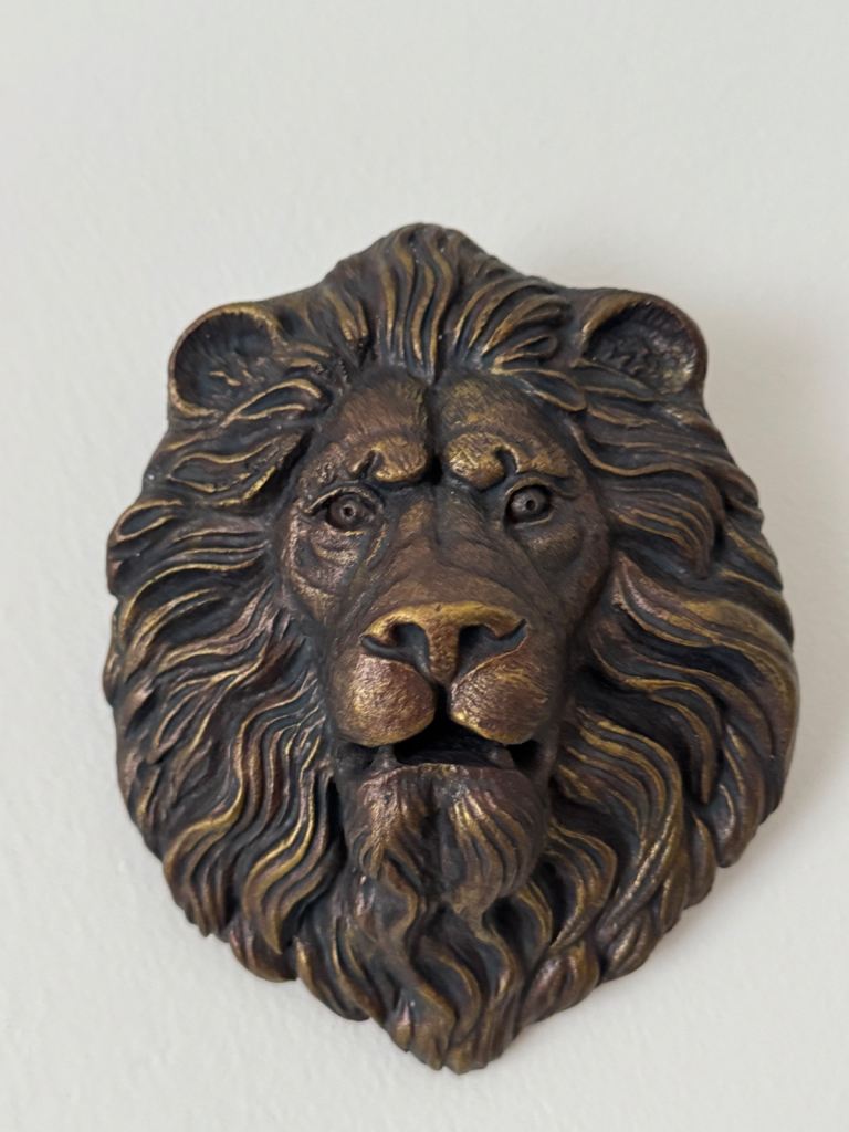 image for Vintage-Style Lion Head Wall Decor 