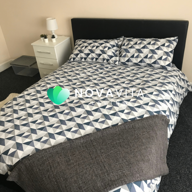 GROUPS & COUPLES WANTED! Supported Accommodation! Benefits, DSS, Cheap New Living Rooms Ref: 337