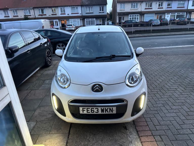 Citroen, C1, Hatchback, 2013, Manual, 998 (cc), 5 doors