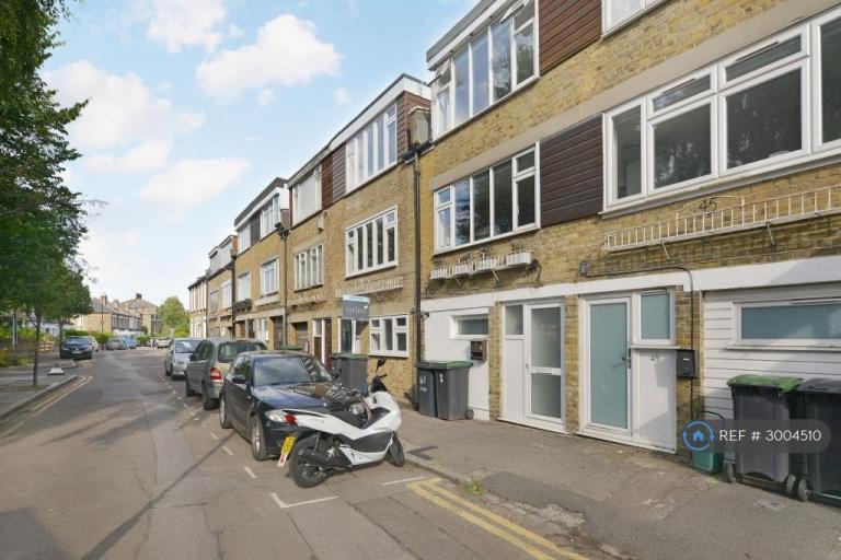 3 bedroom house in Lynton Road, London, N8 (3 bed) (#3004510)