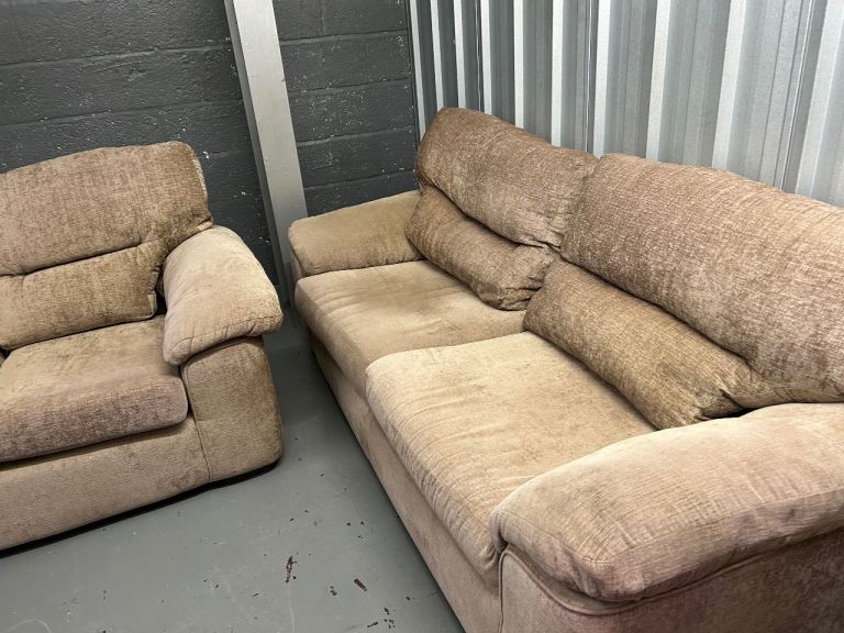 FREE. 3 SEATER SOFA.
