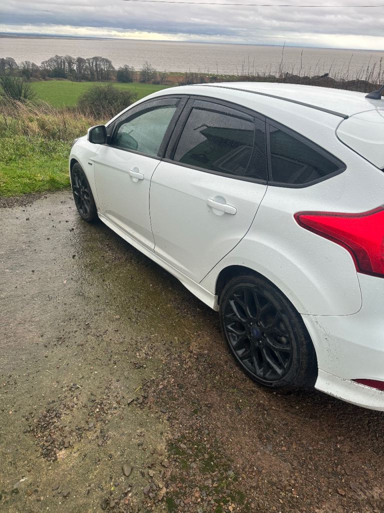 Ford ST Line , FOCUS, Hatchback, 2017, Manual, 999 (cc), 5 doors