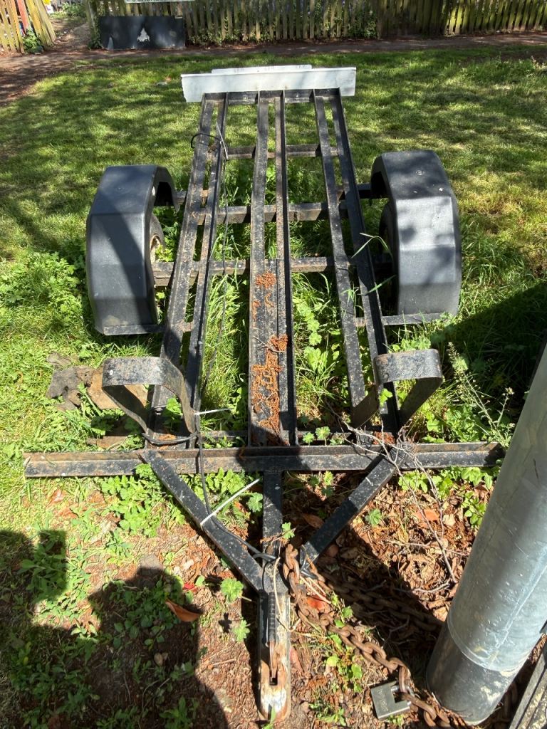 Motorbike trailer