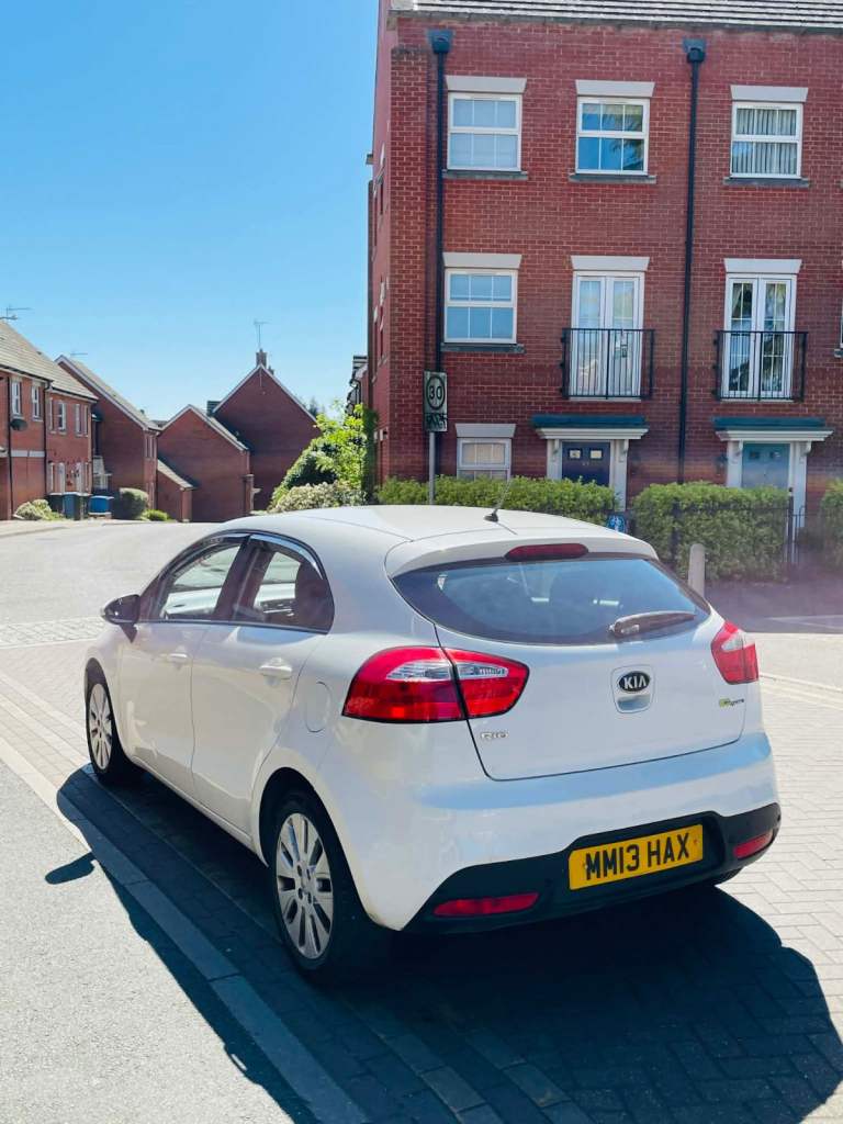 Kia, RIO, Hatchback, 2013, Manual, 1120 (cc), 5 doors