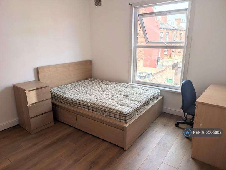 2 bedroom house in Thornville Avenue, Leeds, LS6 (2 bed) (#3005882)